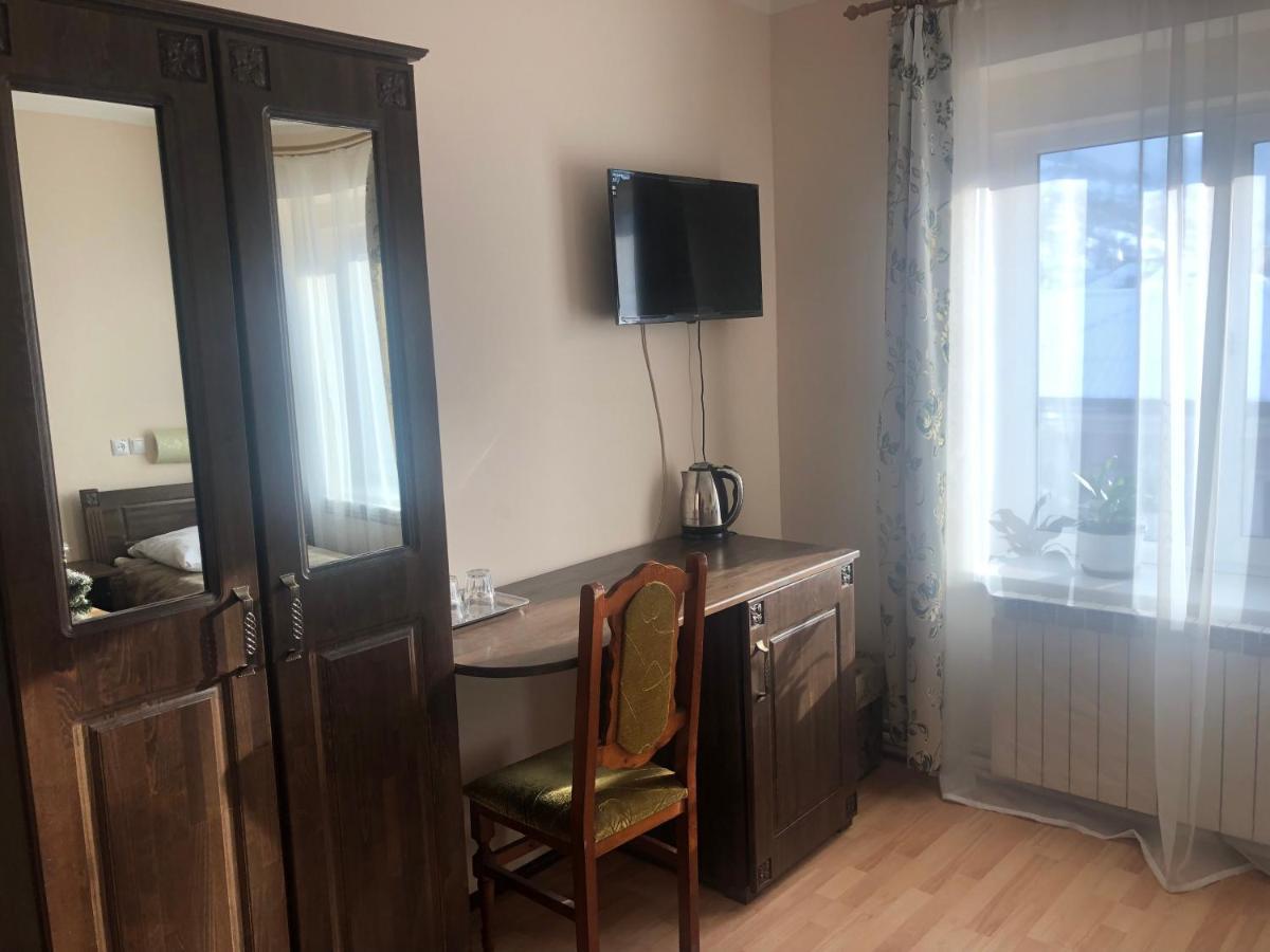 Europa Hotel Rakhiv Exterior photo