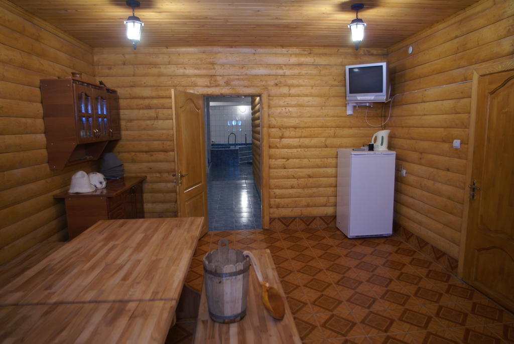 Europa Hotel Rakhiv Exterior photo