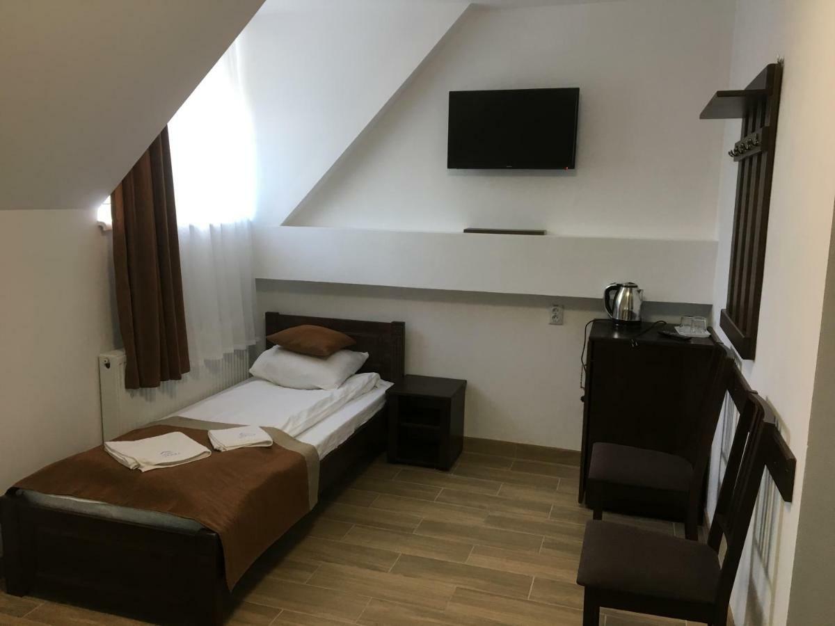 Europa Hotel Rakhiv Exterior photo
